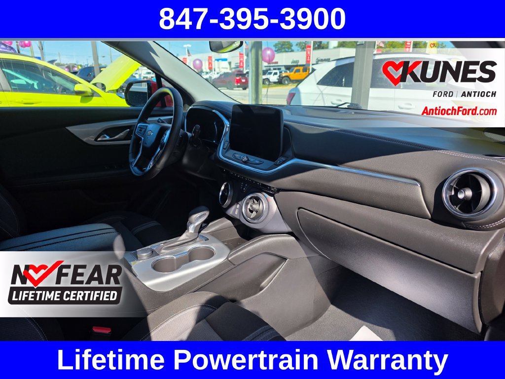Used 2025 Chevrolet Blazer LT AWD/4WD image 39