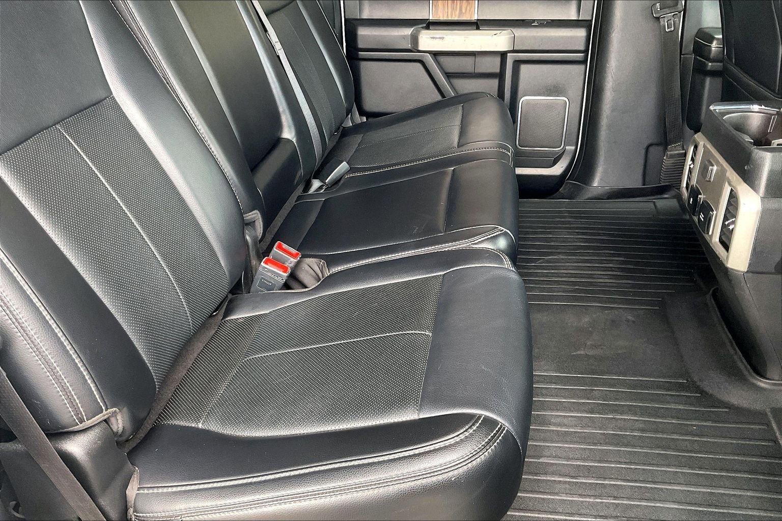 Used 2019 Ford F150 Lariat image 18