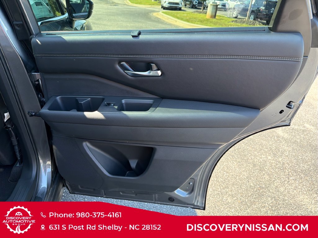 New 2026 Nissan Pathfinder Platinum AWD/4WD image 36