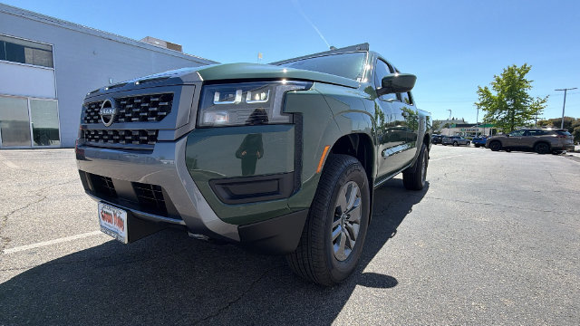 New 2026 Nissan Frontier SV w/ Tow Package AWD/4WD image 9