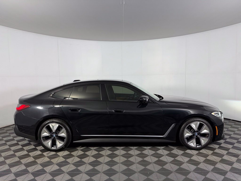 Used 2023 BMW i4 eDrive40 w/ Premium Package RWD image 6