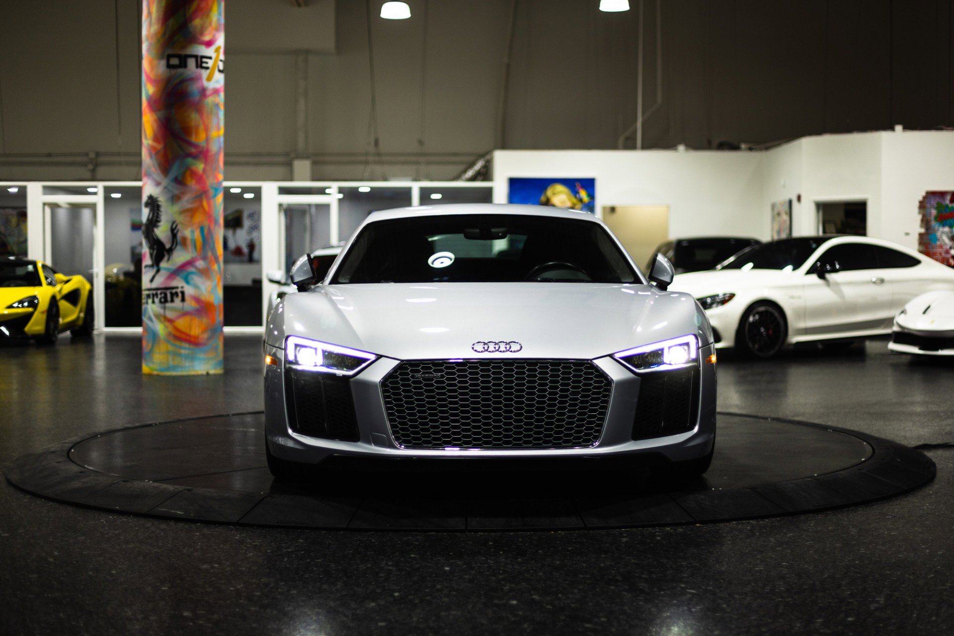 Used 2017 Audi R8 V10 w/ Carbon Exterior Package image 17