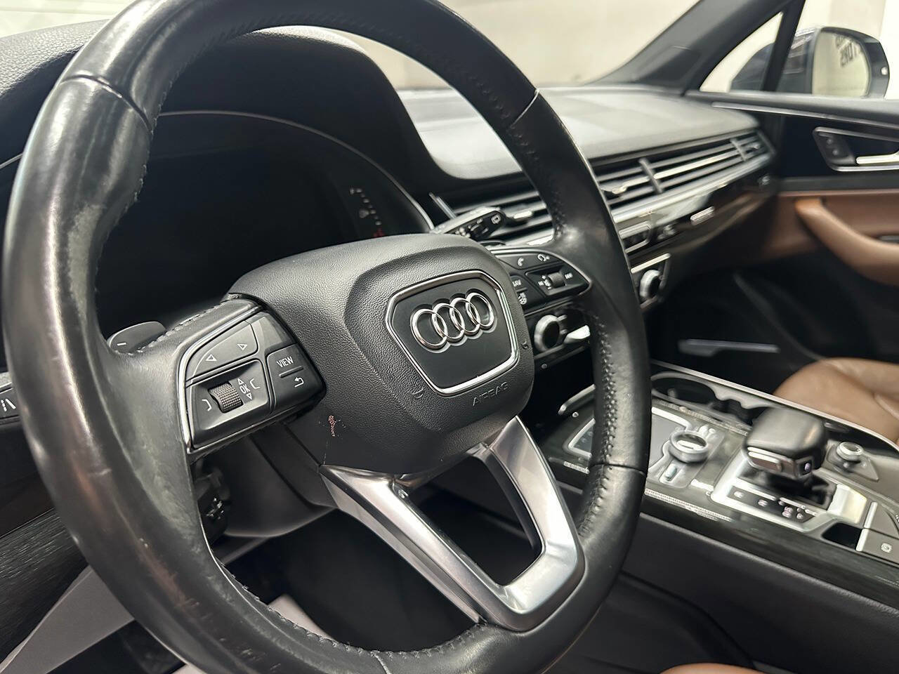 Used 2017 Audi Q7 3.0T Prestige AWD/4WD image 23