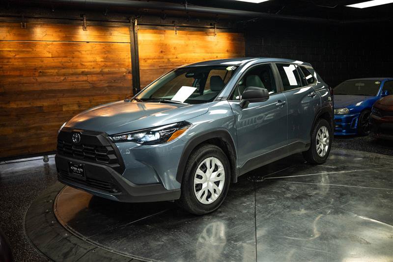 Used 2026 Toyota Corolla Cross L FWD image 2