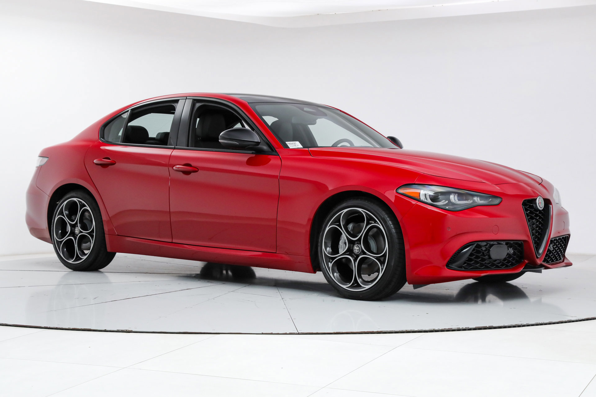 New 2025 Alfa Romeo Giulia w/ Driving Assist Package image 7