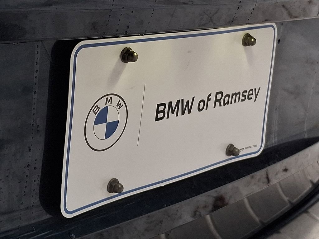 Used 2023 Volvo XC60 T8 Plus image 30