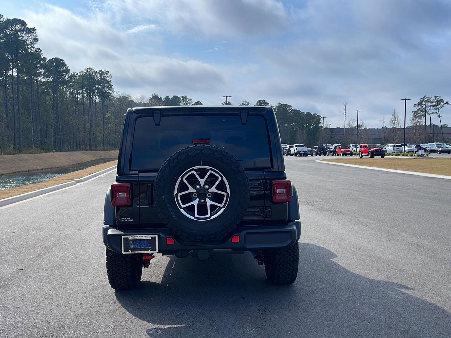 New 2025 Jeep Wrangler Rubicon AWD/4WD image 7