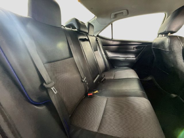 Used 2018 Toyota Corolla SE FWD image 25