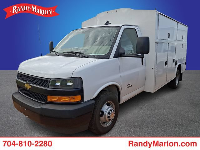 New 2024 Chevrolet Express 4500 w/ Driver Convenience Package