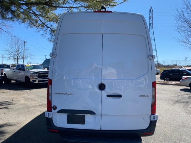 Used 2023 Mercedes-Benz Sprinter 2500 image 2