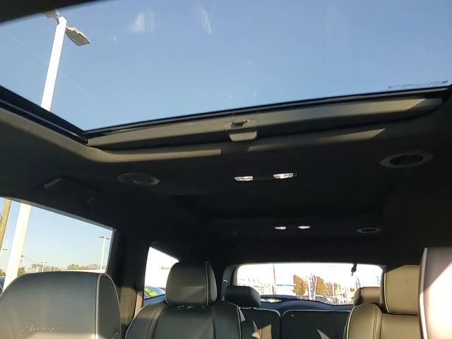 Used 2023 Buick Enclave Avenir w/ Avenir Technology Package image 19