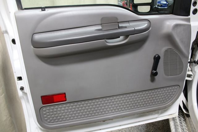 Used 2000 Ford F350 XL image 12