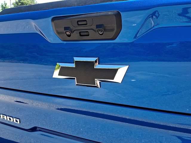 Used 2022 Chevrolet Silverado 1500 ZR2 w/ Technology Package AWD/4WD image 35