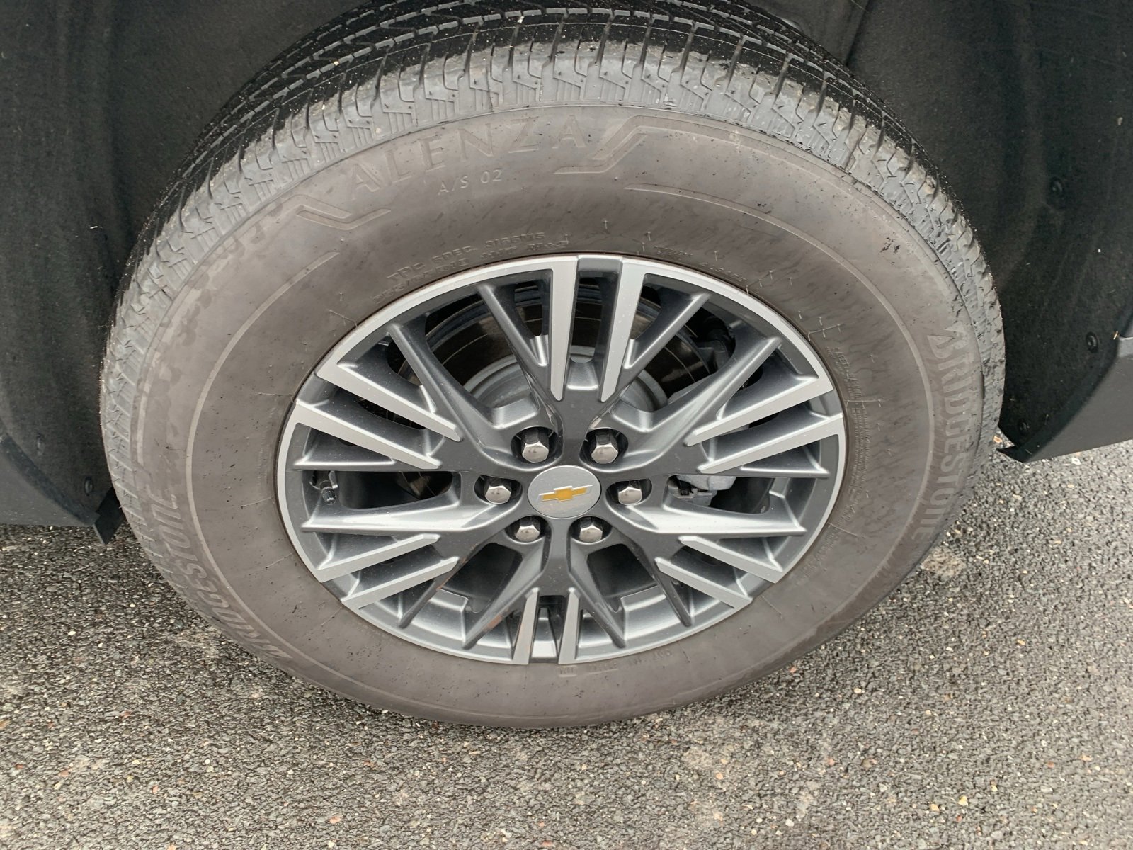 Used 2024 Chevrolet Traverse LT image 10