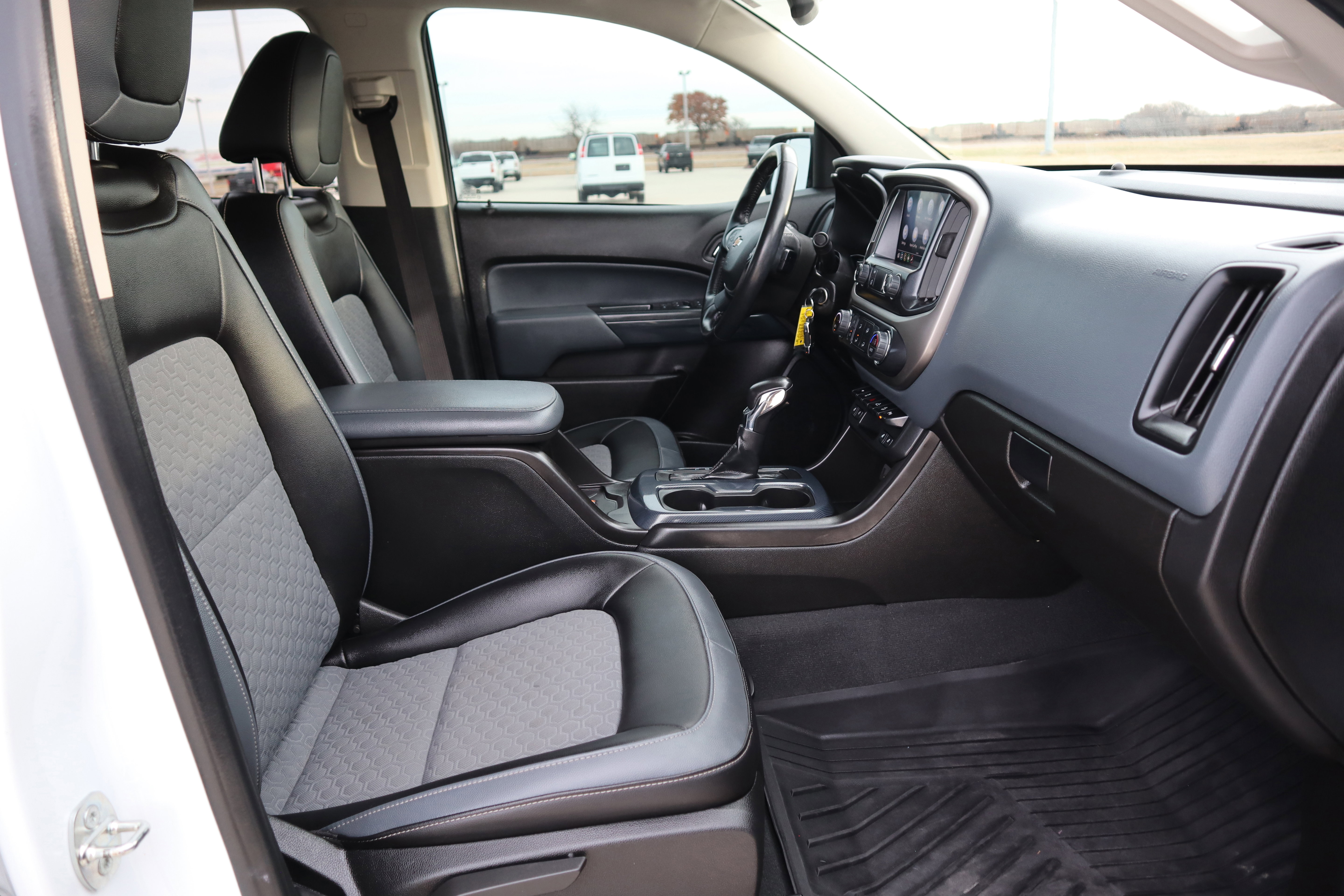 Used 2022 Chevrolet Colorado Z71 image 14