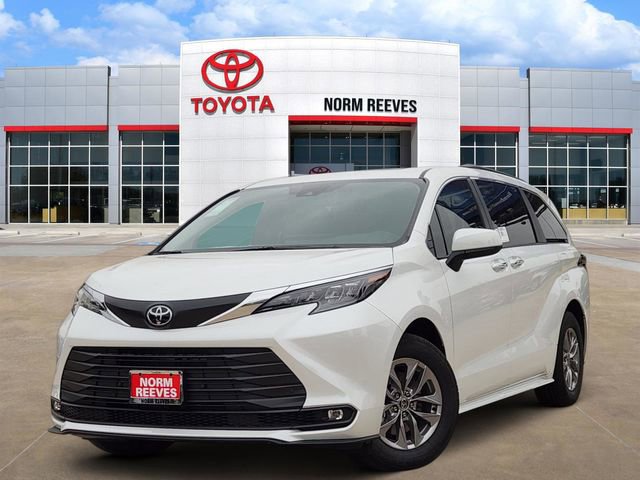 New 2026 Toyota Sienna XLE FWD image 1
