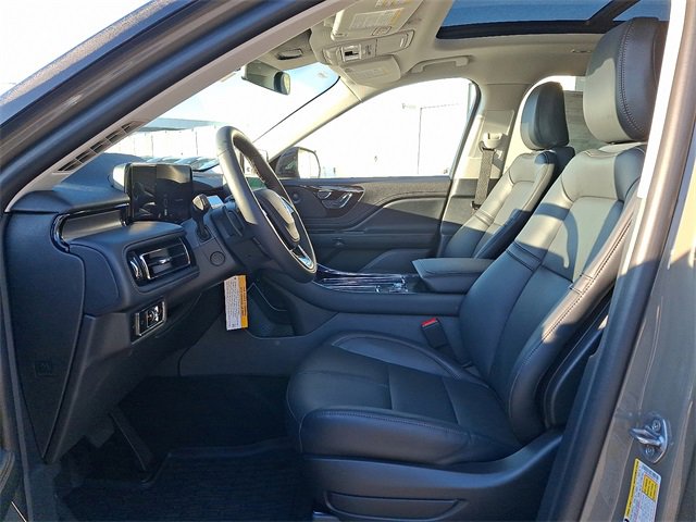 New 2025 Lincoln Aviator AWD w/ Equipment Group 101A image 6