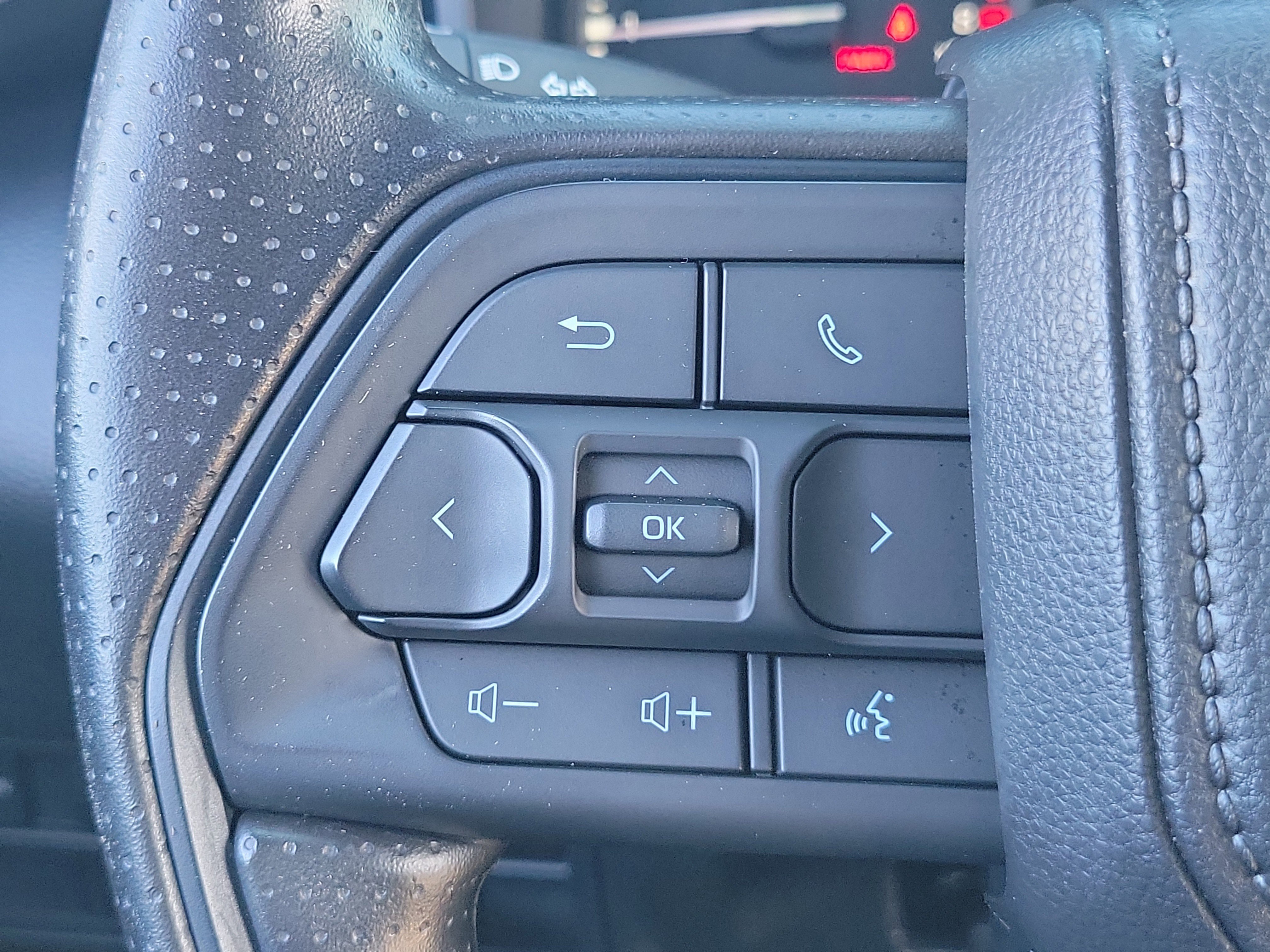 Used 2025 Toyota Tundra SR image 27