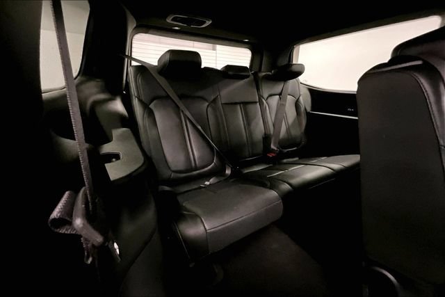 Used 2022 Jeep Wagoneer Series III AWD/4WD image 31