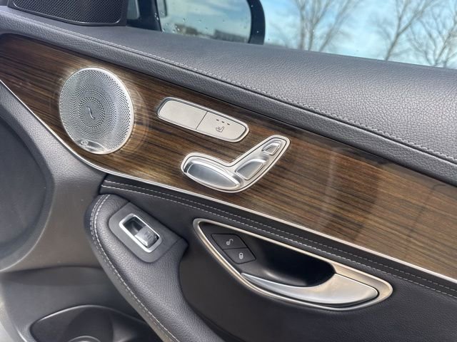 Used 2015 Mercedes-Benz C 300 4MATIC Sedan image 19