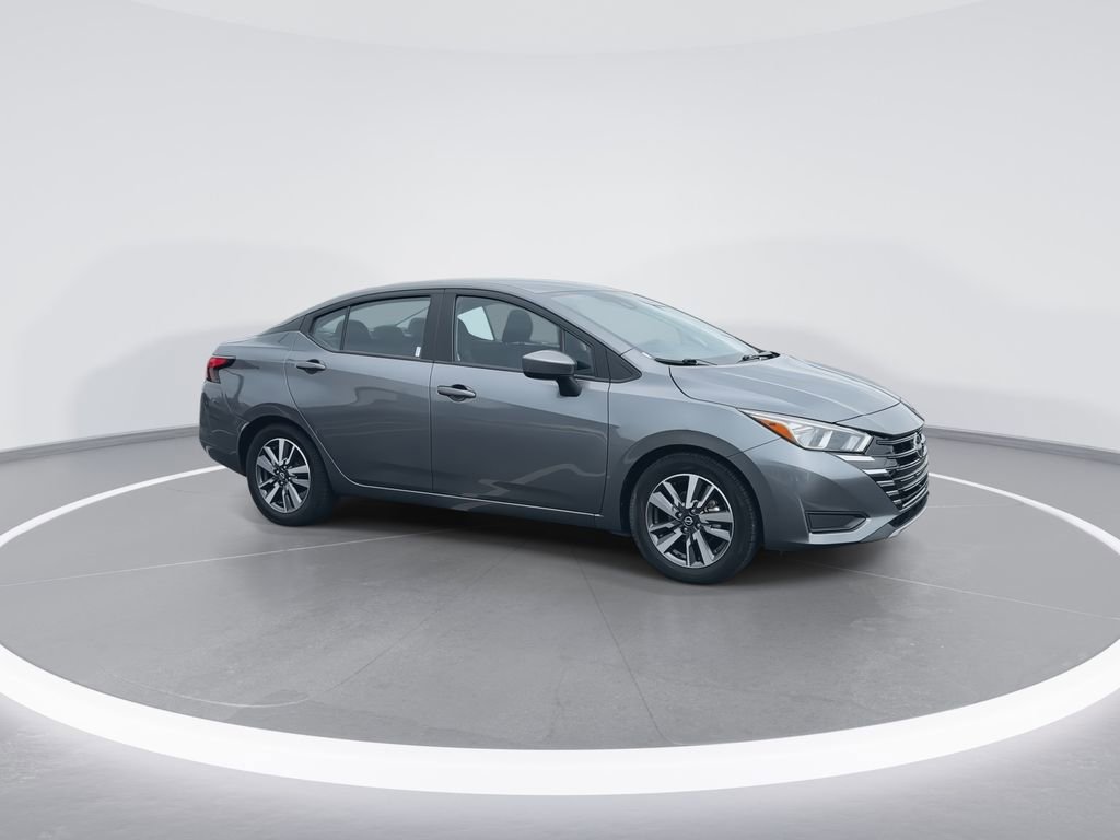 Used 2023 Nissan Versa SV FWD image 2