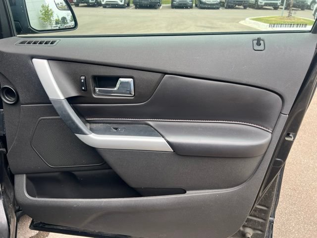 Used 2013 Ford Edge SEL FWD image 10