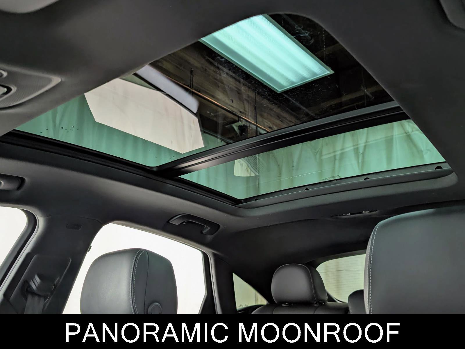 Used 2022 Audi SQ5 Premium w/ Convenience Package image 16