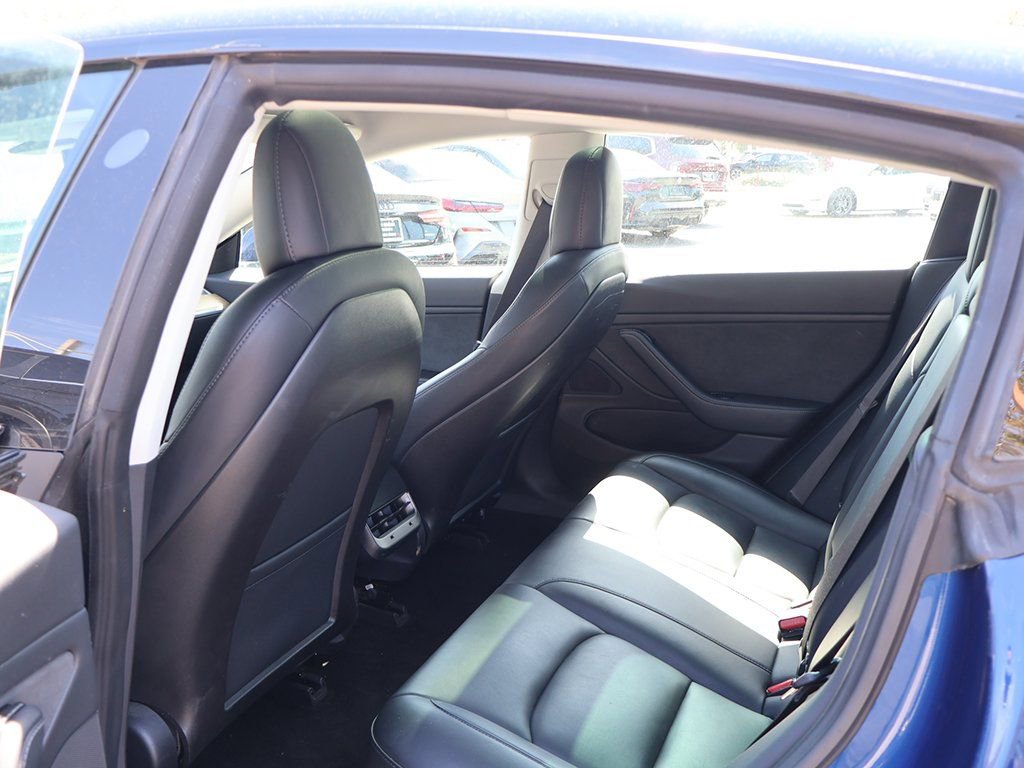 Used 2018 Tesla Model 3 Performance image 31