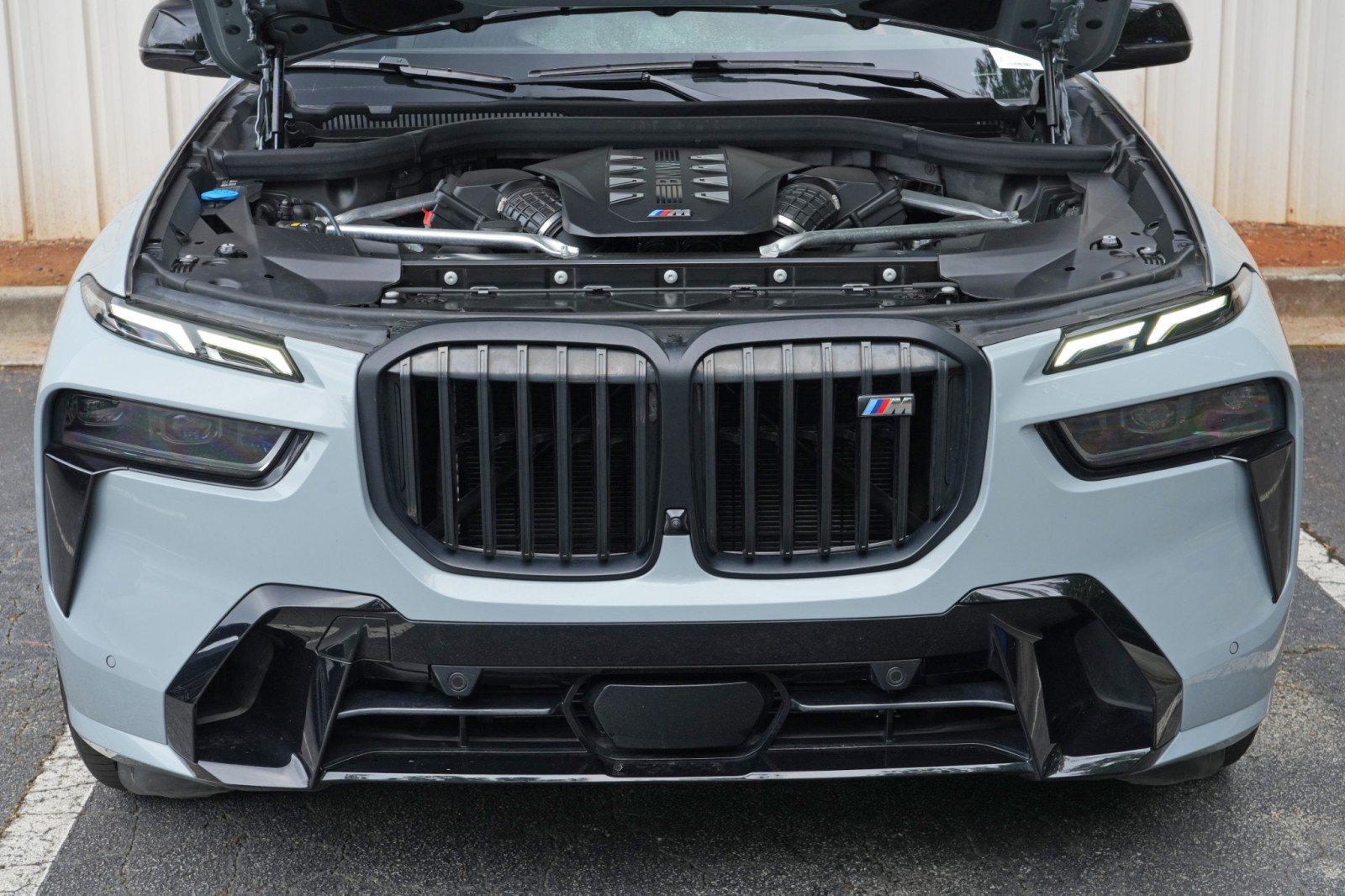 Used 2023 BMW X7 M60i w/ Executive Package AWD/4WD image 8