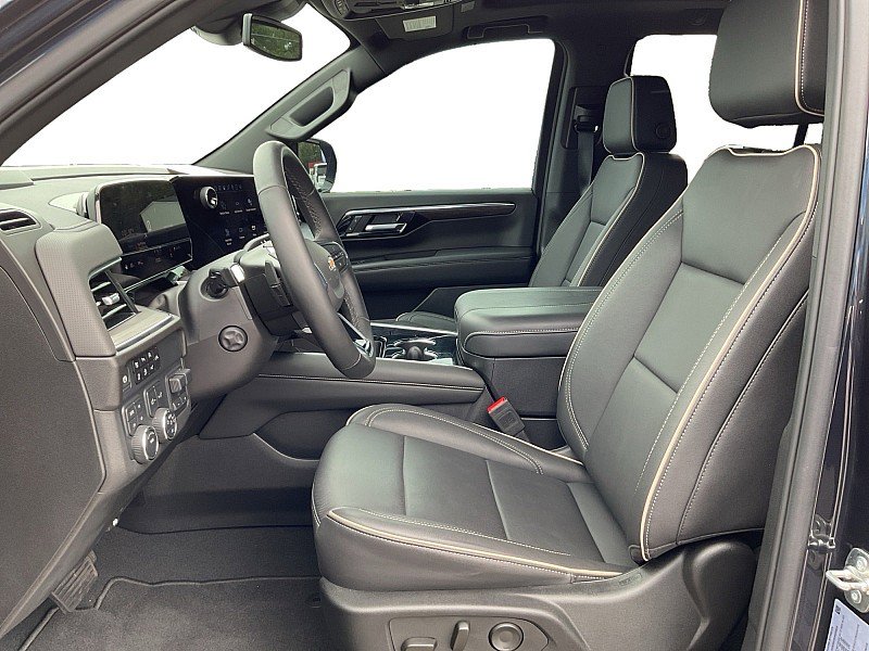 Used 2025 Chevrolet Tahoe Premier w/ Sun And Tow Package image 9