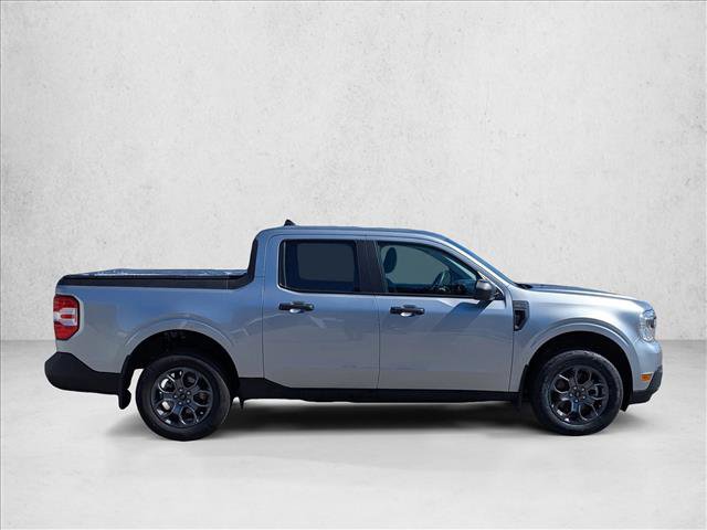 Used 2023 Ford Maverick XLT image 2