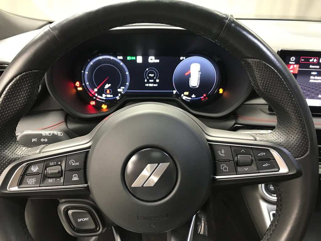 Used 2024 Dodge Hornet GT image 11