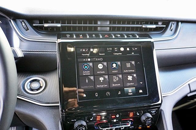 Certified 2023 Jeep Grand Cherokee L Laredo image 25