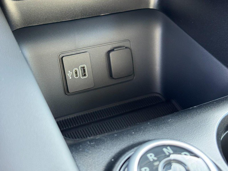 New 2026 Ford Explorer Active AWD/4WD image 14