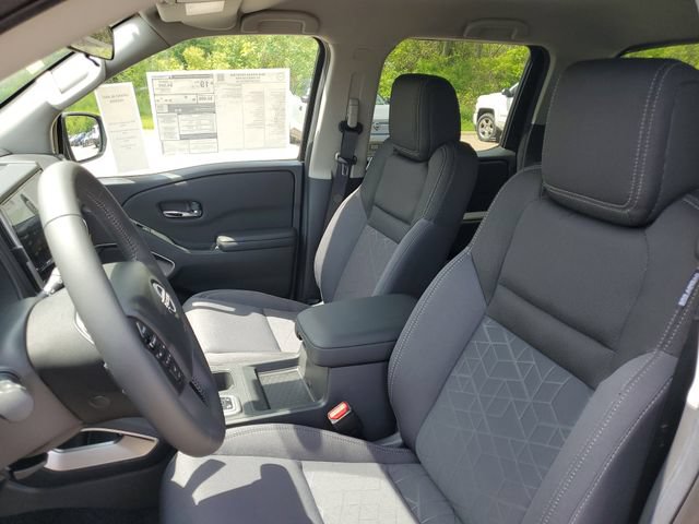 New 2026 Nissan Frontier SV w/ All-Weather Content Package AWD/4WD image 5