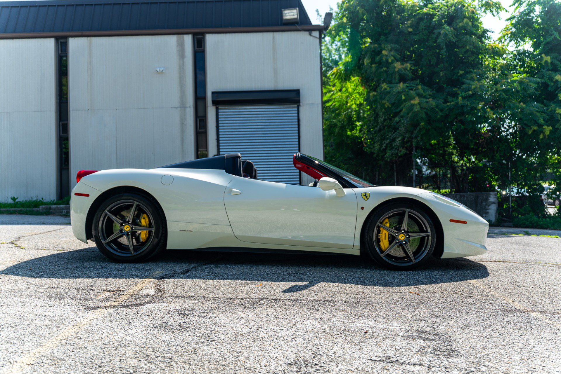 Used 2014 Ferrari 458 Spider RWD image 37