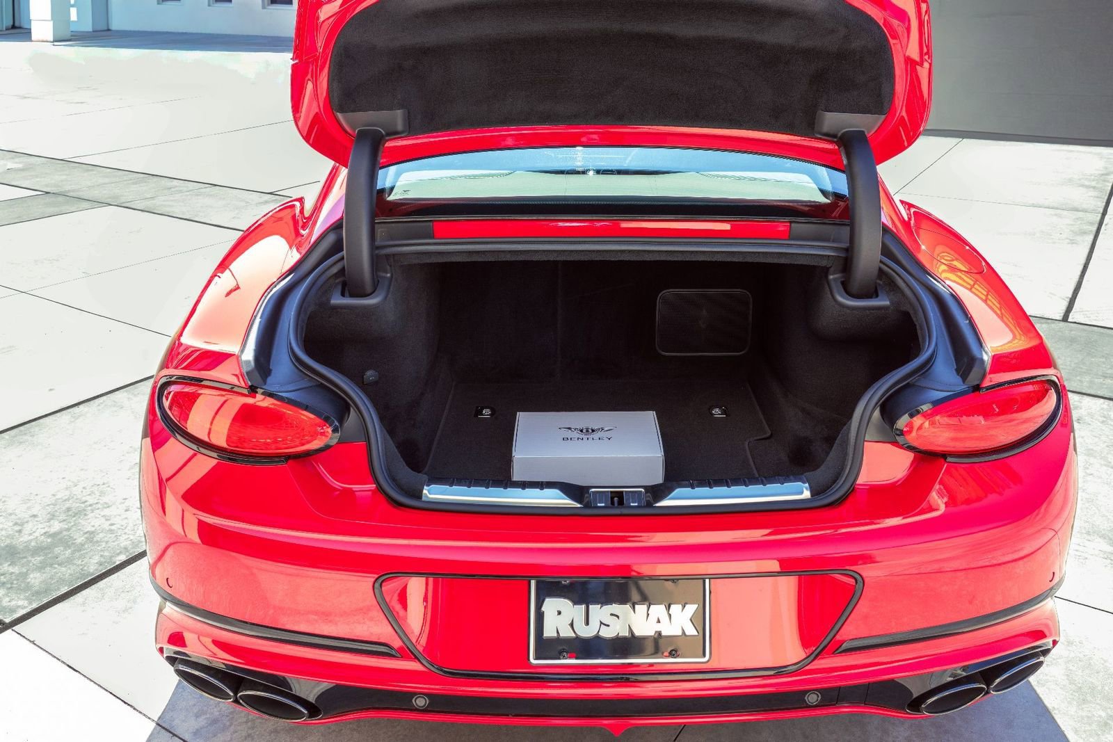 Used 2024 Bentley Continental GT image 15