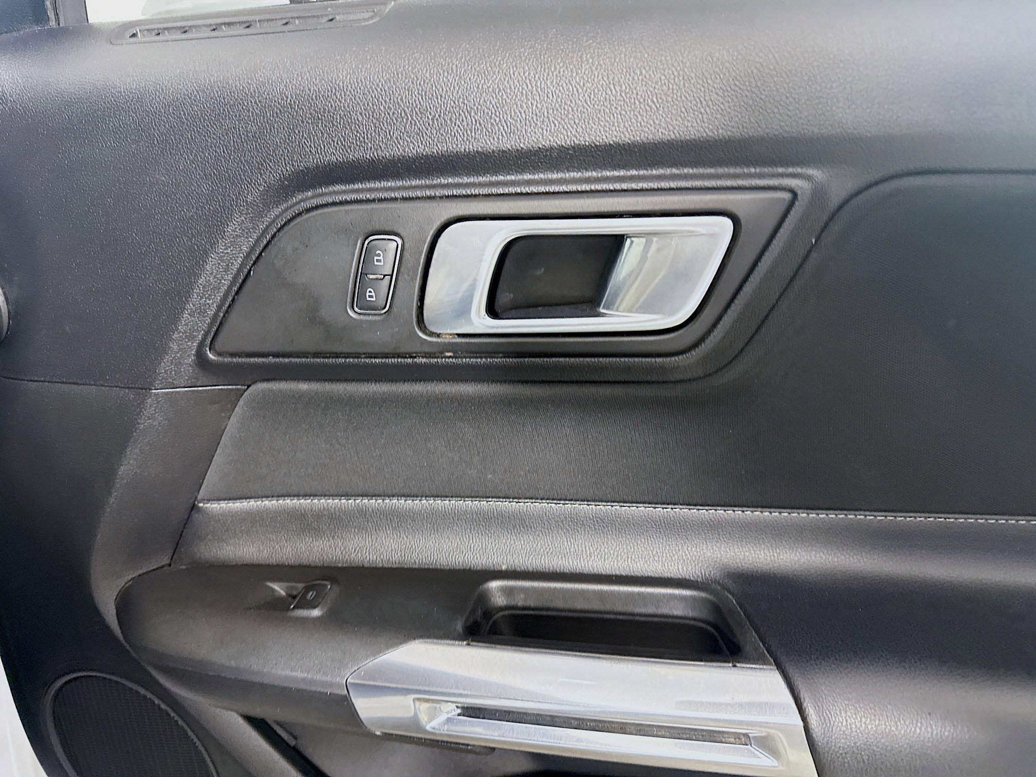 Used 2020 Ford Mustang EcoBoost w/ Black Accent Package image 29