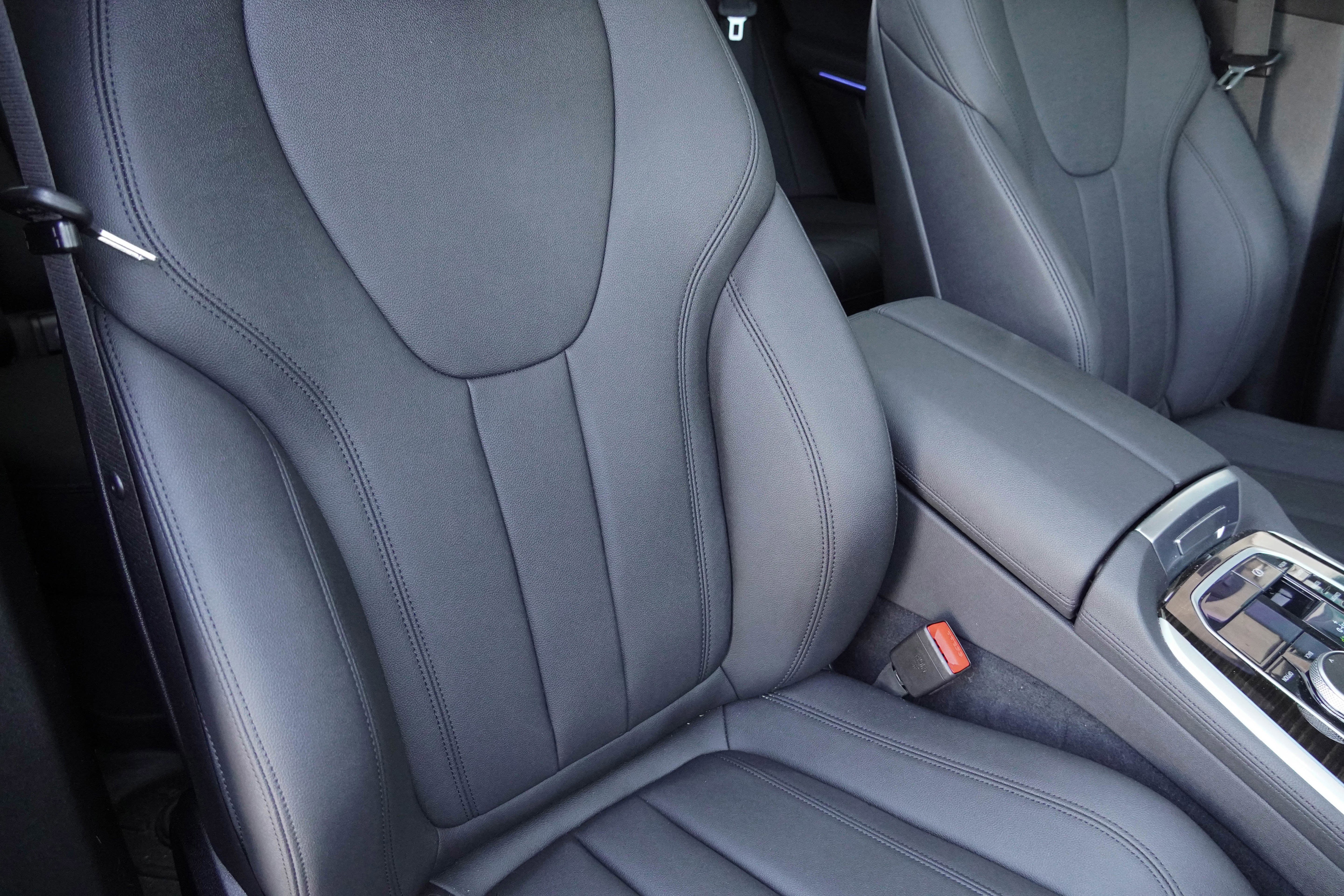 Used 2021 BMW X5 sDrive40i w/ Premium Package RWD image 13