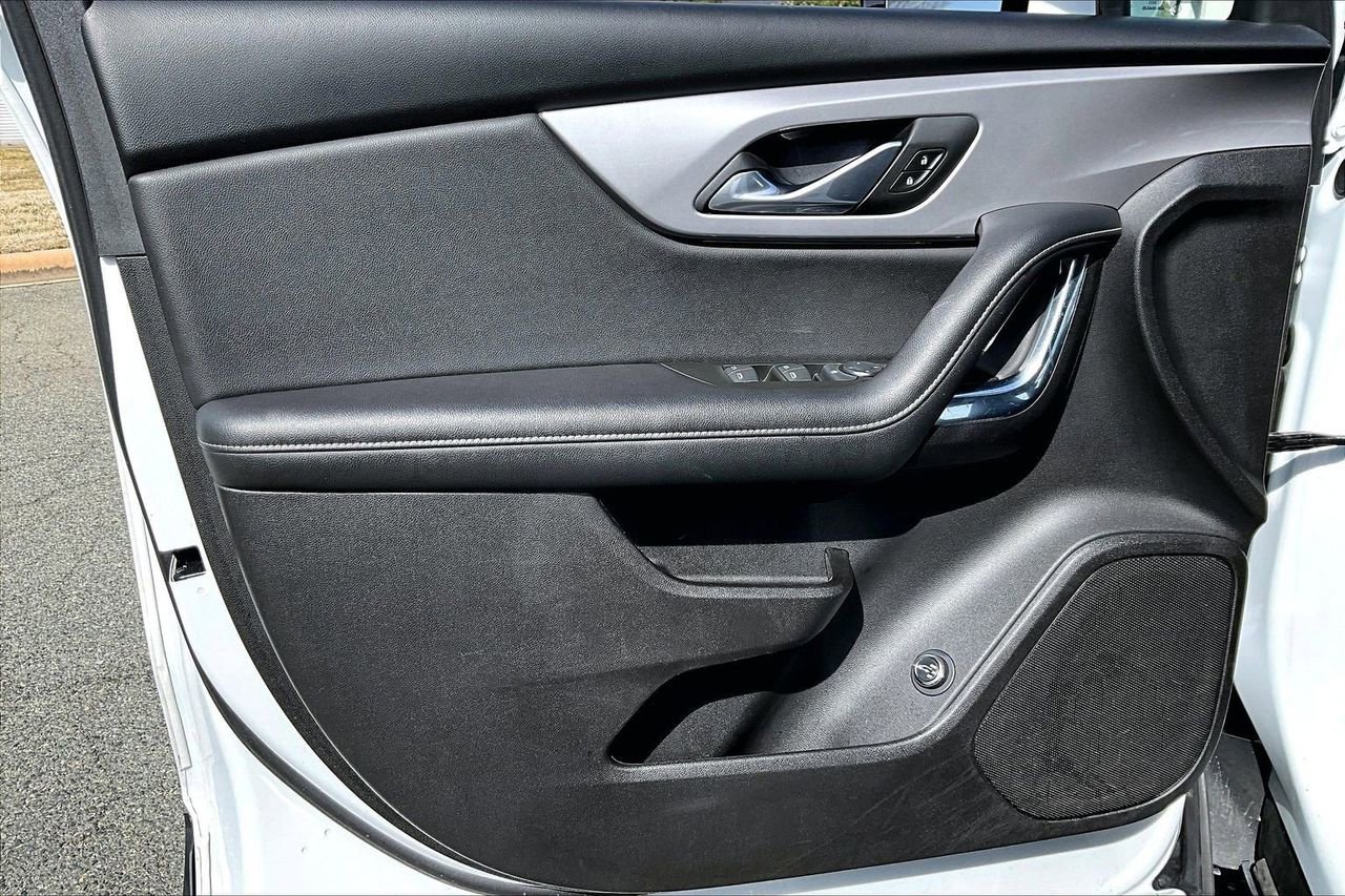 Used 2024 Chevrolet Blazer LT image 25