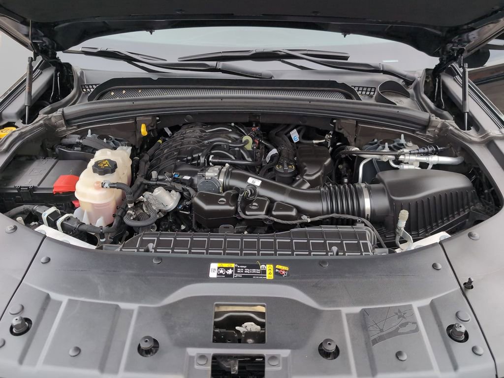 Used 2025 Jeep Grand Cherokee Laredo w/ Luxury Tech Group I image 13