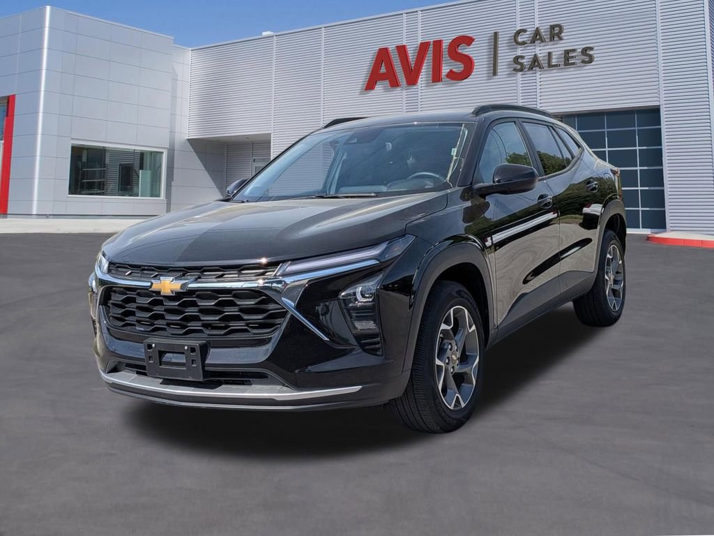 Used 2025 Chevrolet Trax LT w/ LT Convenience Package image 1