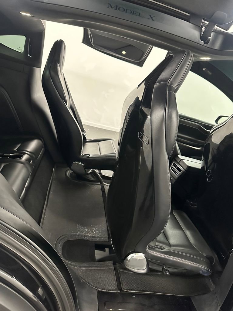 Used 2016 Tesla Model X Performance image 30