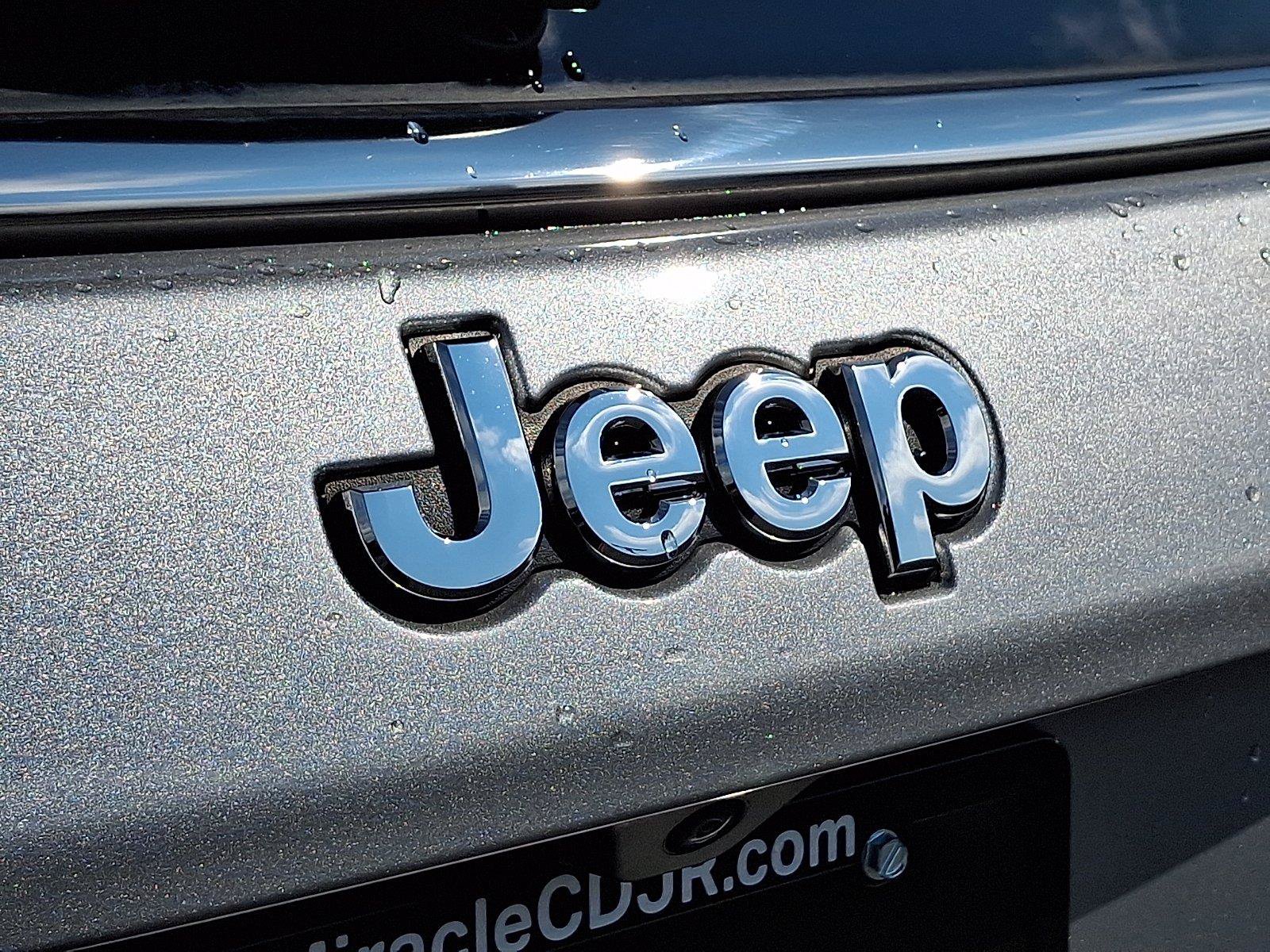 Certified 2023 Jeep Compass Latitude AWD/4WD image 30