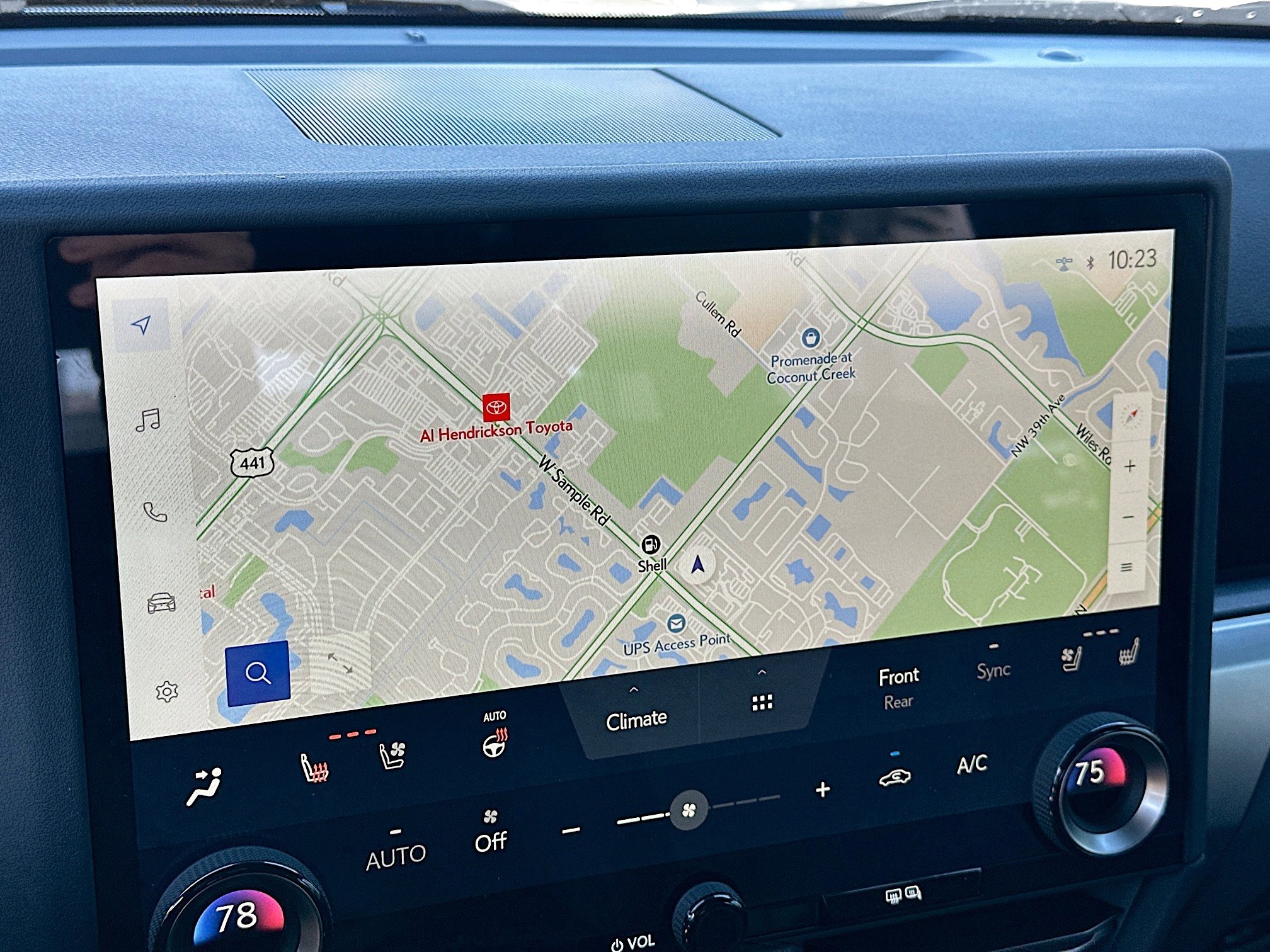 Used 2024 Lexus GX 550 w/ Cold Area Package image 14