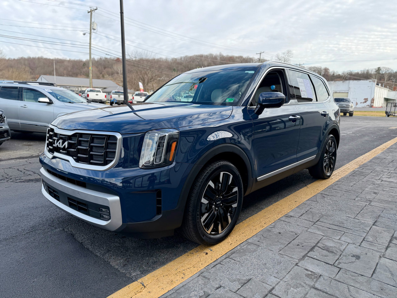 Used 2023 Kia Telluride SX Prestige image 4