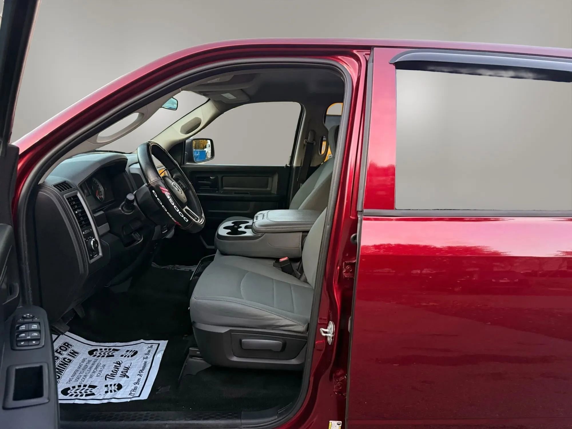 Used 2017 RAM 1500 Express AWD/4WD image 13