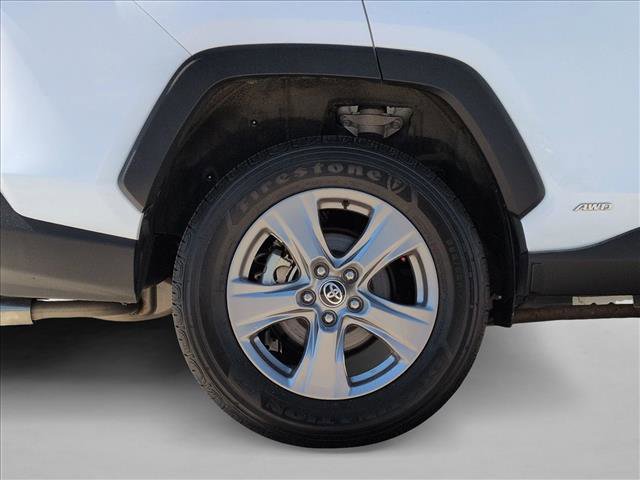 Used 2025 Toyota RAV4 LE AWD/4WD image 23