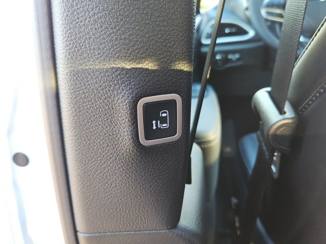 New 2026 Chrysler Pacifica Select image 29