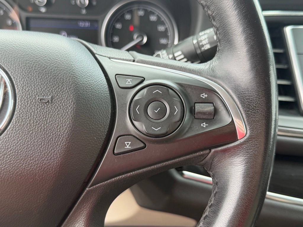 Used 2020 Buick Enclave Essence FWD image 20